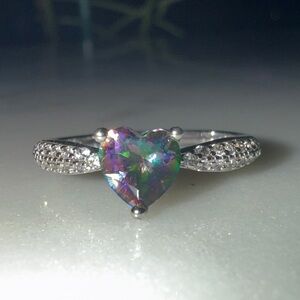 Elegant Silver Heart Ring with Multicolor Stone
